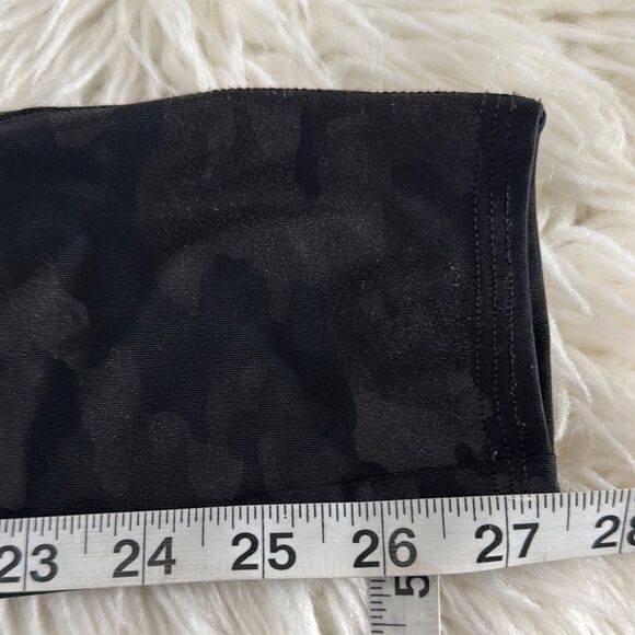 SPANX Faux Leather Black Camouflage Leggings Size XL - Picture 7 of 10